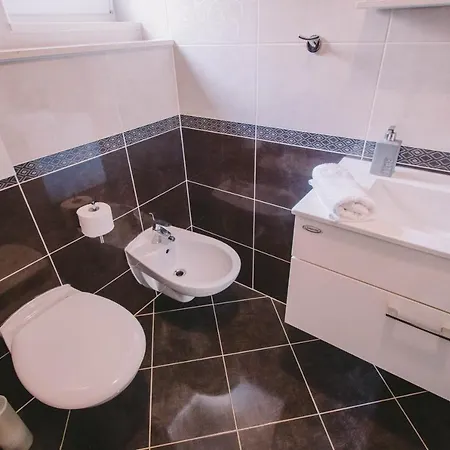 Jasna Apartamento Podstrana